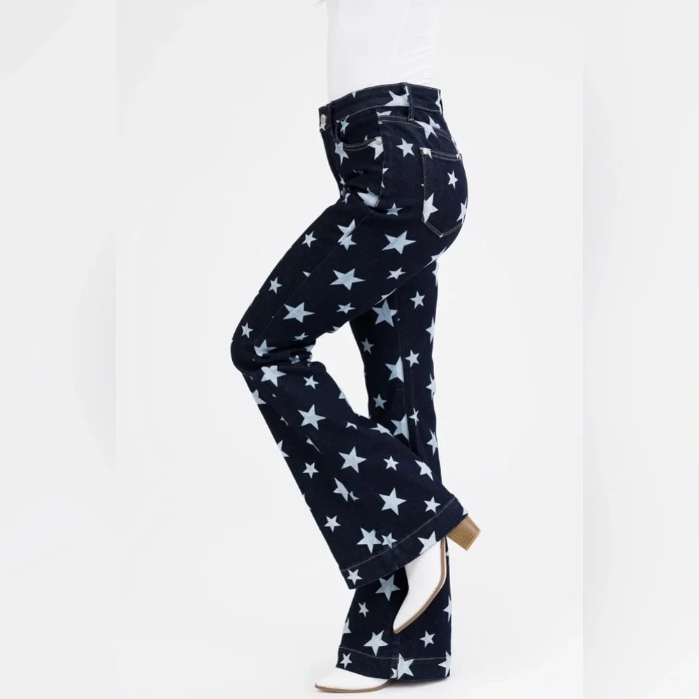 Judy blue dark denim star flares size 11/30 88662